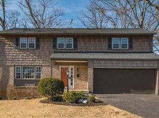 6002 Sherborn Ln, Springfield, VA 22152