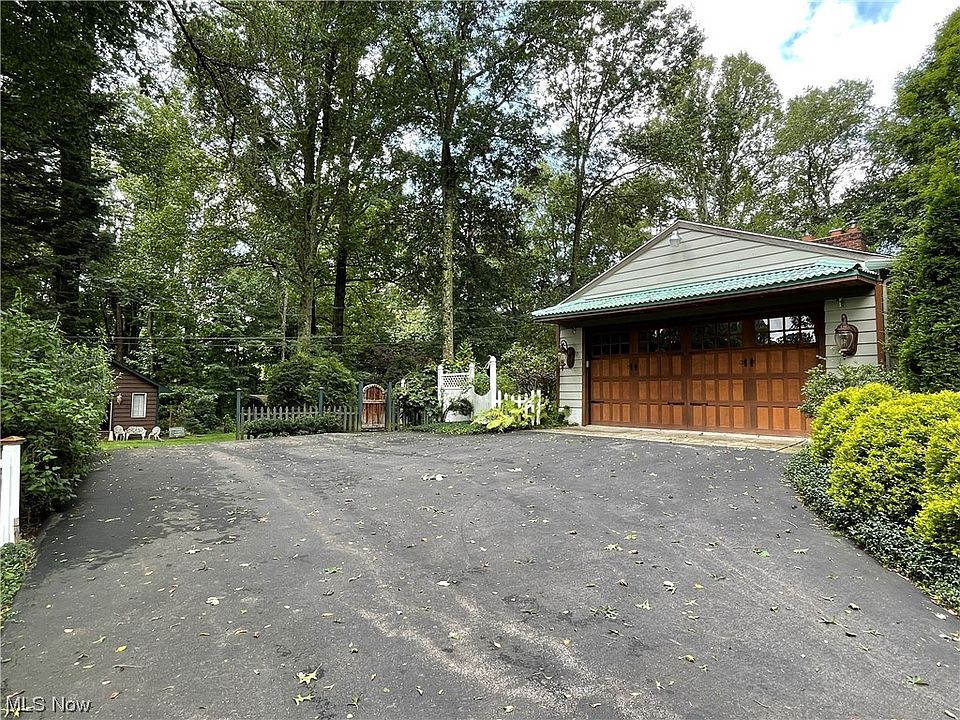 9877 Wilson Mills Rd, Chardon, OH 44024 Zillow