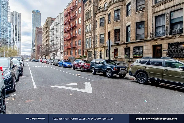 Rented by The Blueground | media 72