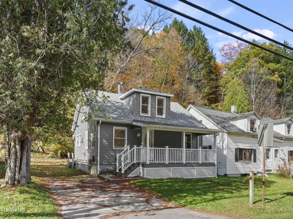 115 Grove St, Adams, MA 01220