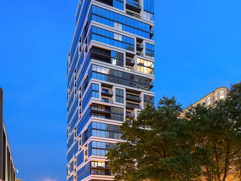 Lilli Midtown