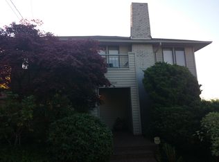 1004 Nob Hill Ave N, Seattle, WA 98109