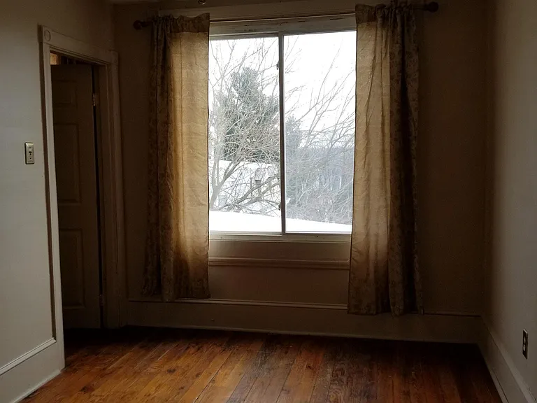 226 Kalos St — Photo 12