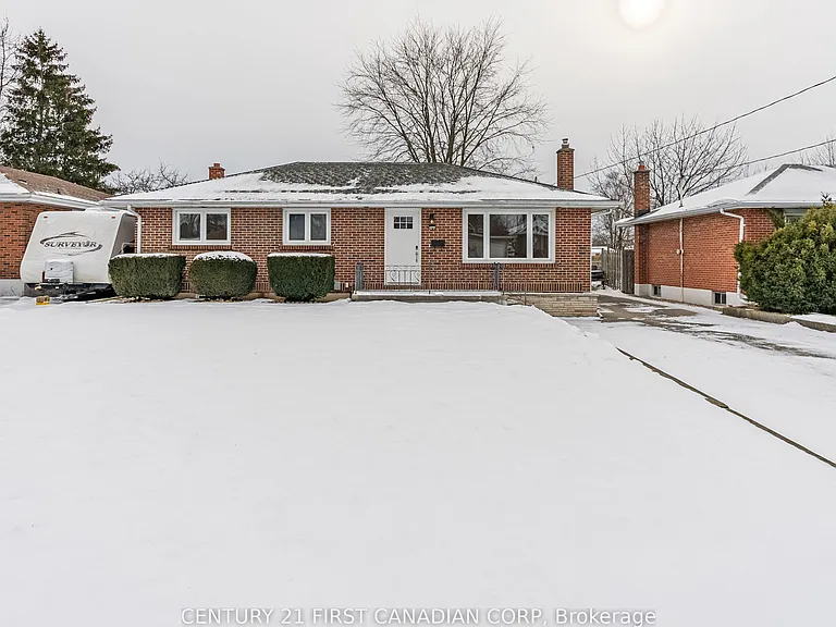 177 Myrtle St #UPPER — Photo 3