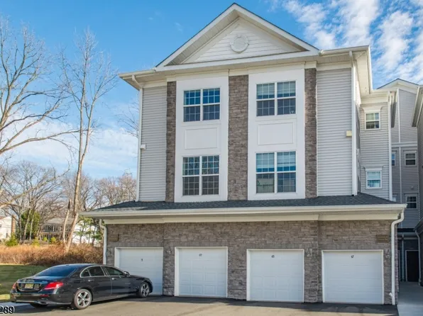 65 Veterans Way, Morris Plains Boro, NJ 07950