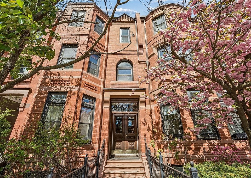 1st image of 249 W Newton St APT 2