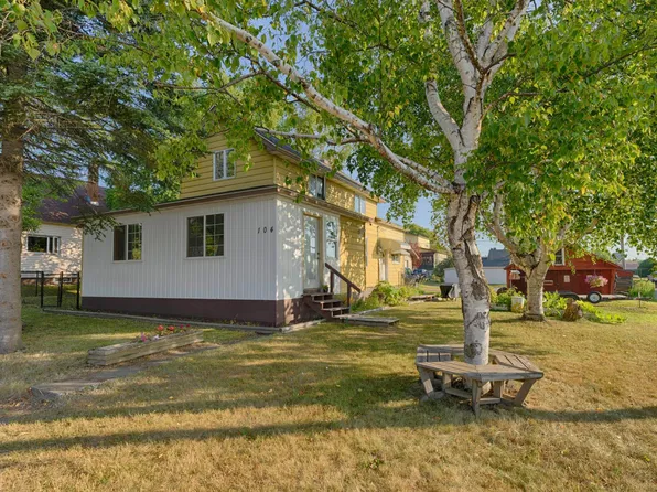 104 Indiana Ave W, Gilbert, MN 55741