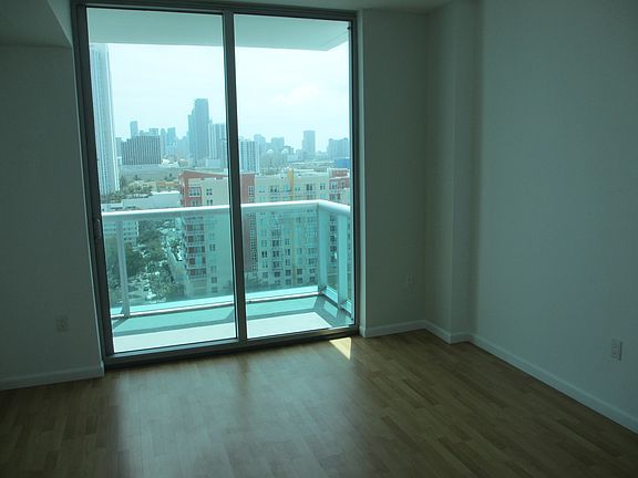 4th image of 333 NE 24th St APT 303