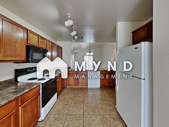 3rd image of 7376 W Alicia Dr