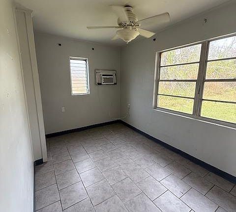 4th image of 1630 Sue Dr APT B