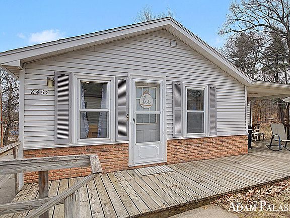 3rd image of 8457 Brower Lake Dr NE