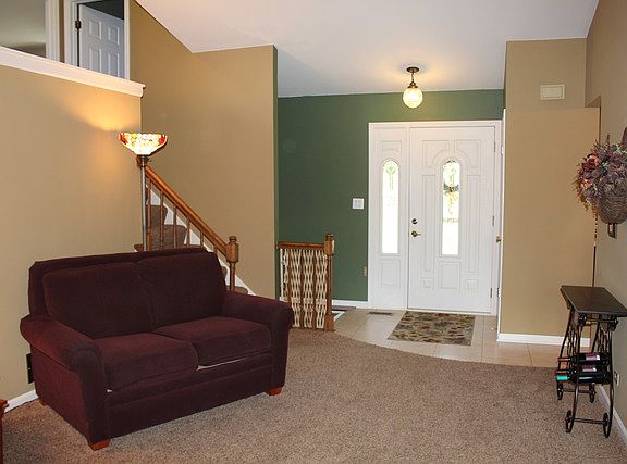 4th image of 139 Wallace Ct