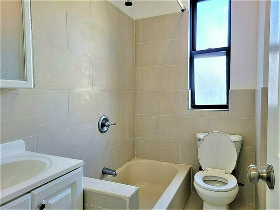 5th image of 2541 Aqueduct Ave W #E4