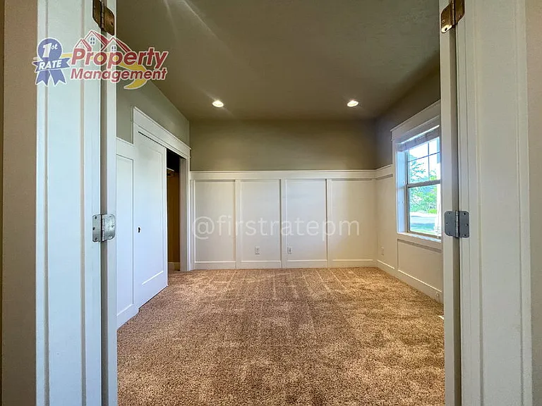 8132 S Red Cliff Ave — Photo 5