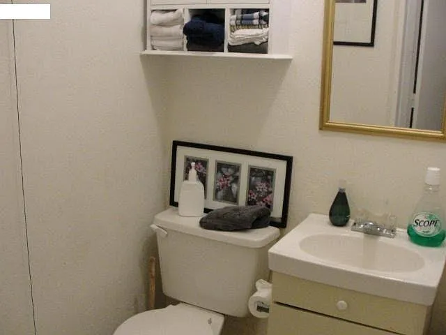 Downstairs half bath