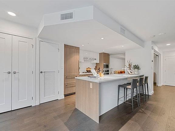 5th image of 3280 Corvette Way #Townhouse 1