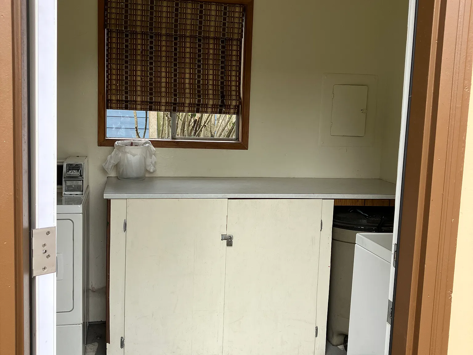 2 bed, 832 sqft, $1,400 — Photo 2