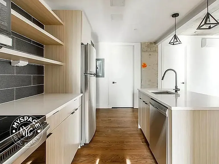 2021 Farragut Rd #3C — Photo 4