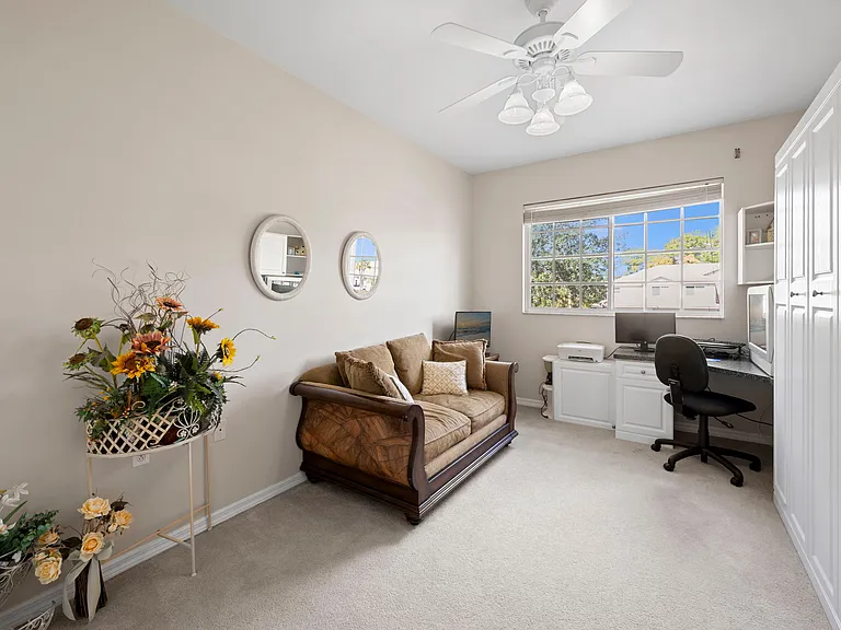 3990 Bishopwood Ct W #202 — Photo 11