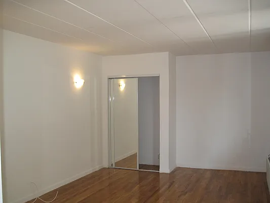 Rented by 18 REALTY | media 29