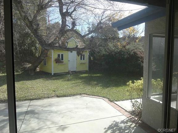 3rd image of 27708 Walker Ct