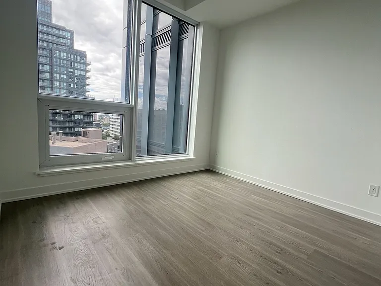 8 Wellesley St W #3602 — Photo 19