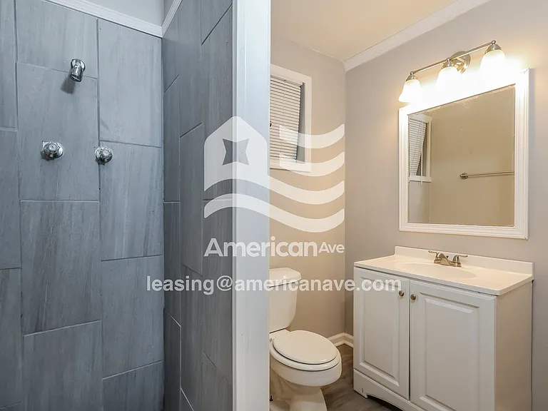 1536048_009_main_bathroom_13875835.jpg