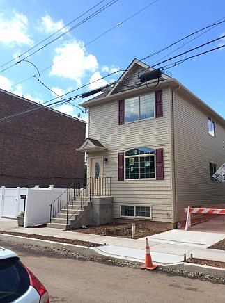 1st image of 6 Reynolds St