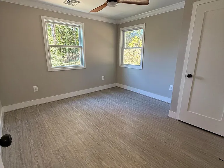 453 Walnut Dr — Photo 16
