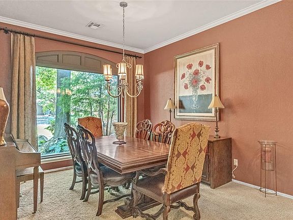5th image of 309 Saint James Dr