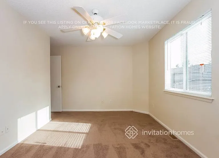 11303 Haswell Ct — Photo 15