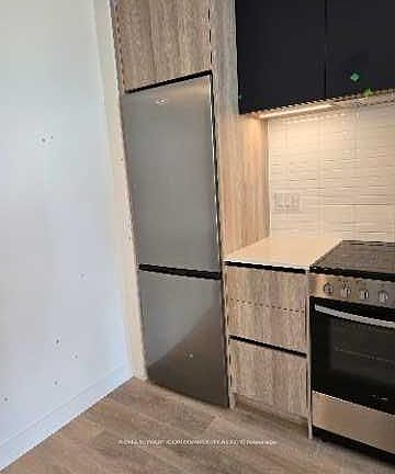 3rd image of 181 Sterling Rd #809