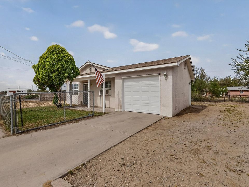 1st image of 920 Molina Pl