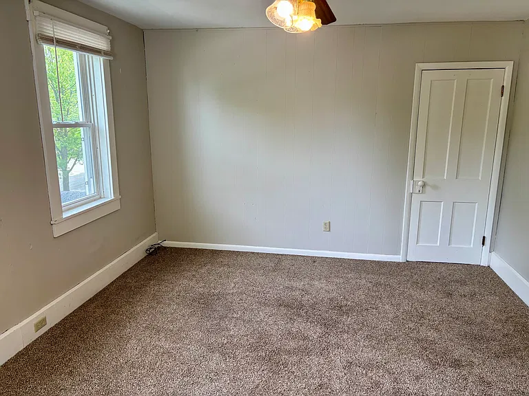 605 S Main St — Photo 9