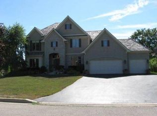842 Wedgewood Ct, Lindenhurst, IL 60046