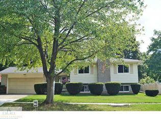 758 E Maple St, Mason, MI 48854