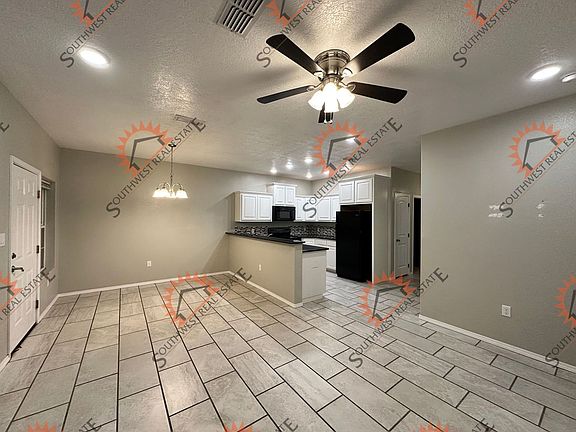 4th image of 3825 Lockhaven Dr