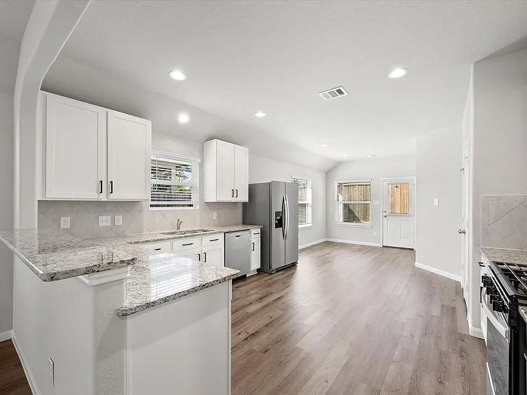2546 Steelhead Dr — Photo 9
