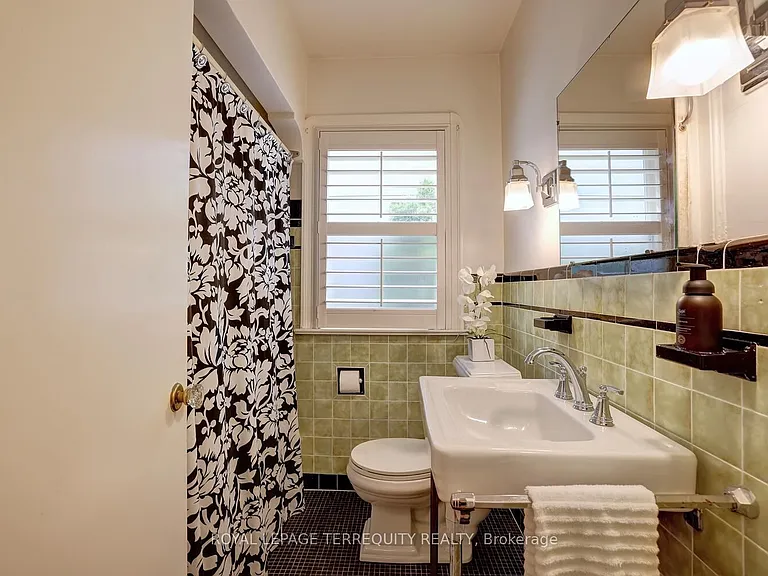 20 Elderidge Ave — Photo 25