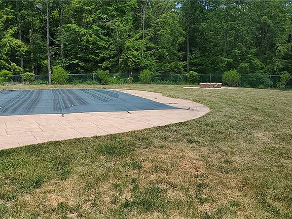 3rd image of 202 Old Glen Wild Rd