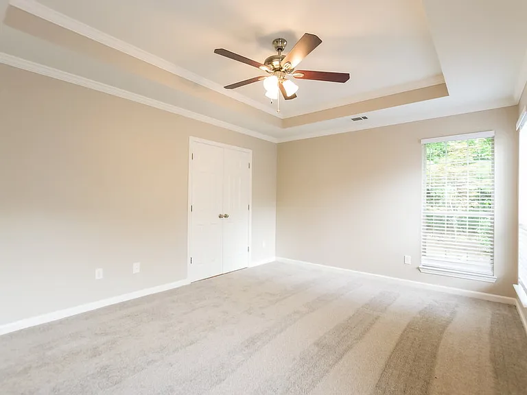 520 Brooksdale Dr — Photo 9