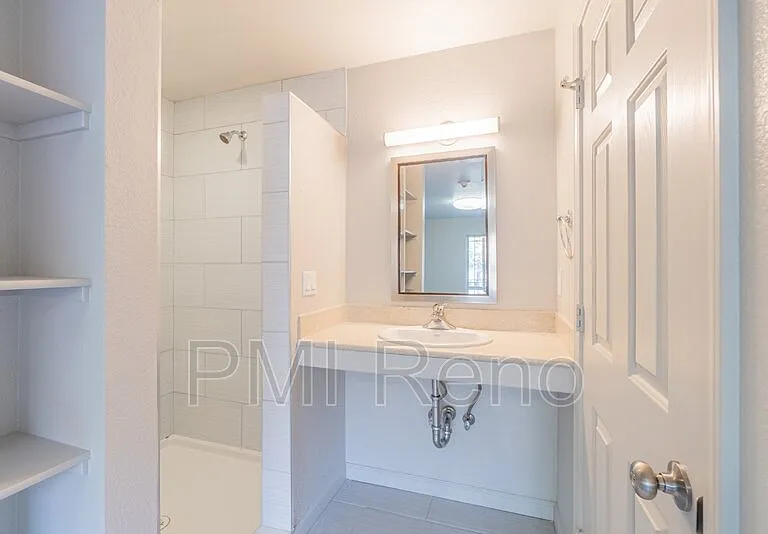 645 S Virginia St #3 — Photo 19