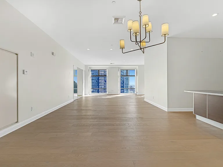 801 S Grand Ave #1710 — Photo 11