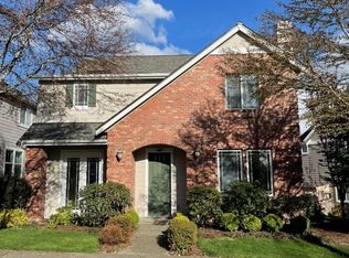 1722 11th Ave NE, Issaquah, WA 98029