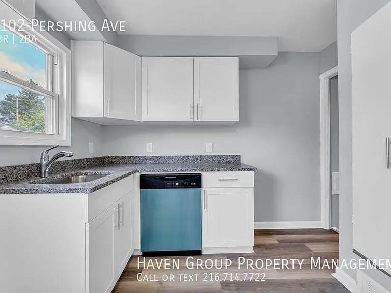 4102 Pershing Ave — Photo 10