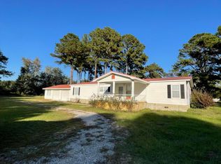 969 Felderville Rd, Elloree, SC 29047