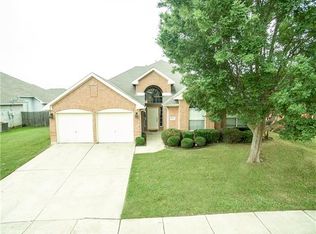 6924 Thunderbird Dr, Arlington, TX 76002