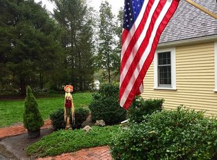 4 High St, Southborough, MA 01772