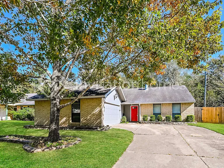 22710 Melham Ln — Photo 1