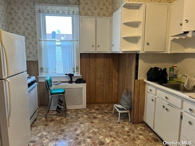 1st image of 104-62 48th Ave